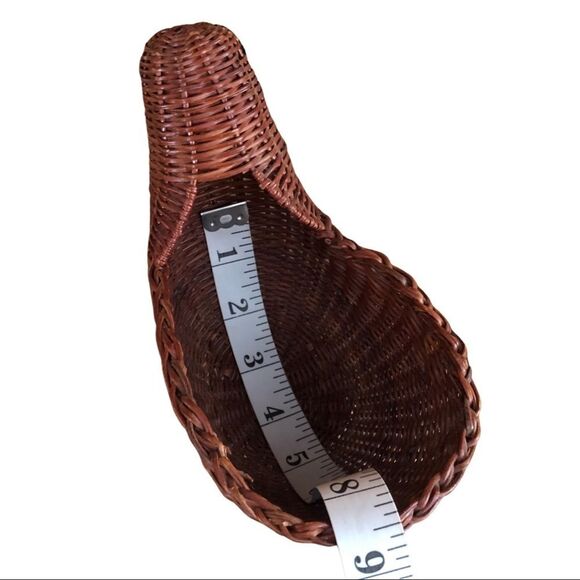 DUCK Chick Shaped Decorative Wicker Basket - Picture 5 of 7